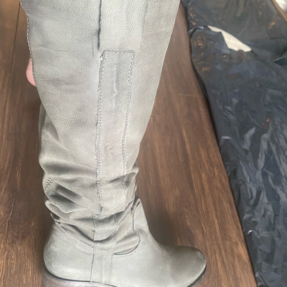 Grey Leather Designer Boots - Picture 11 of 14